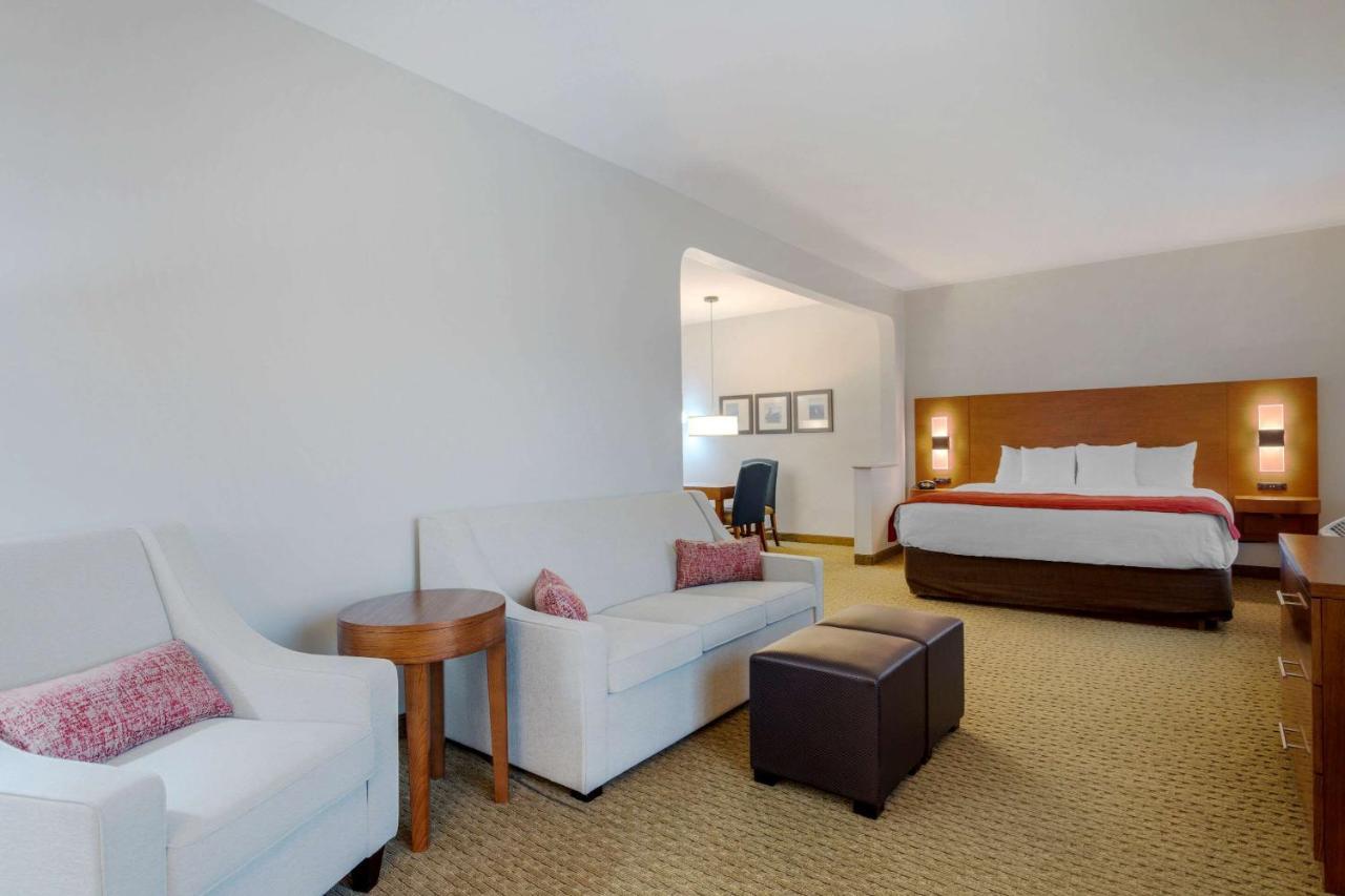 לה פורט Comfort Suites מראה חיצוני תמונה