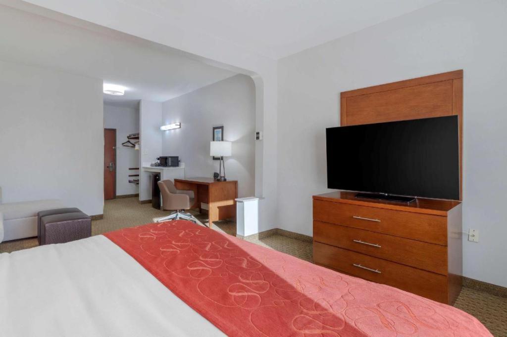 לה פורט Comfort Suites מראה חיצוני תמונה