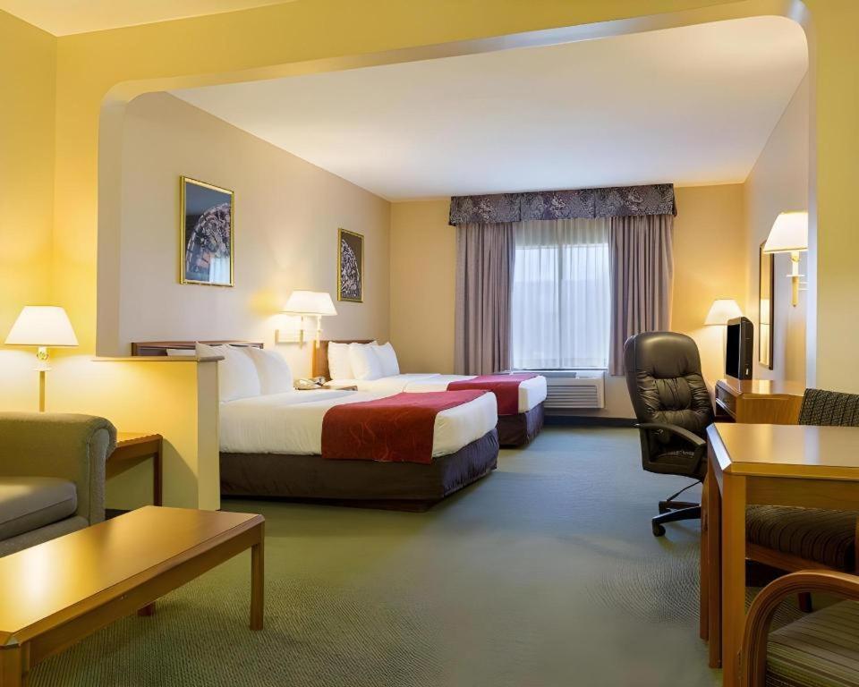 לה פורט Comfort Suites מראה חיצוני תמונה