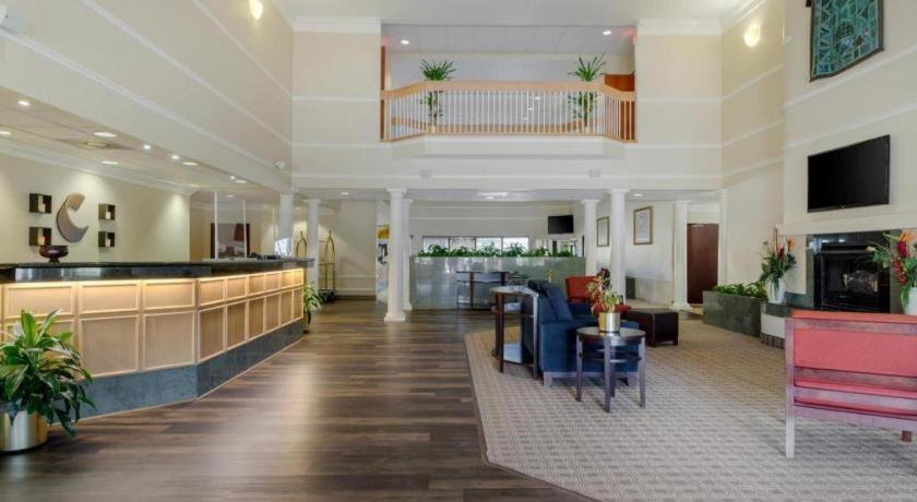 לה פורט Comfort Suites מראה חיצוני תמונה