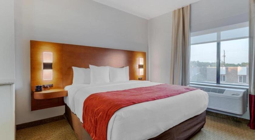 לה פורט Comfort Suites מראה חיצוני תמונה